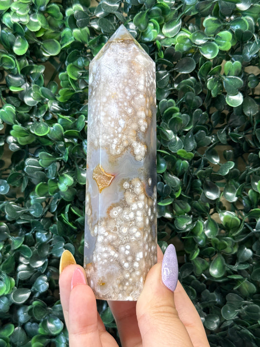 Black Flower Agate Tower
