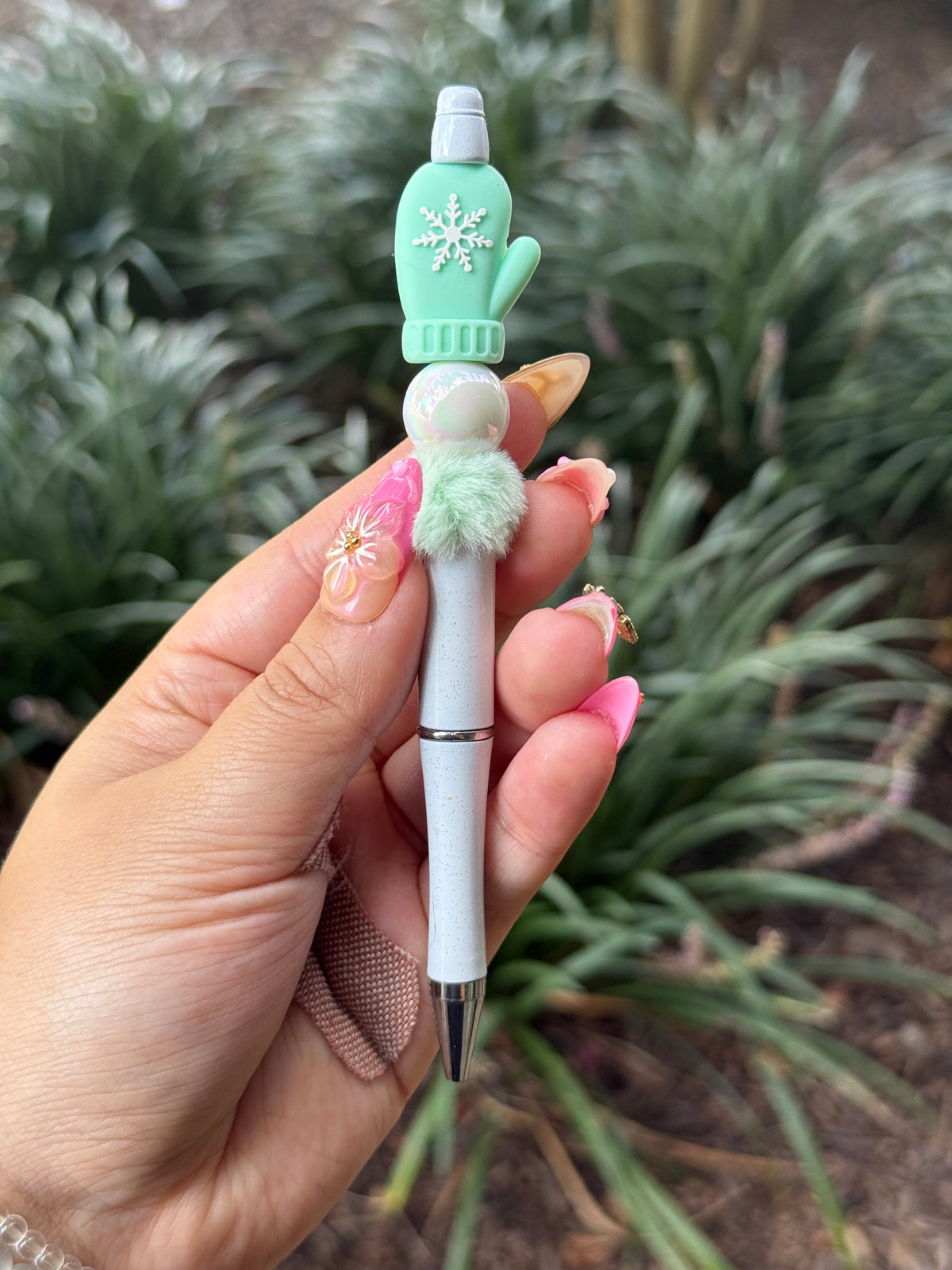 Mitten Pens