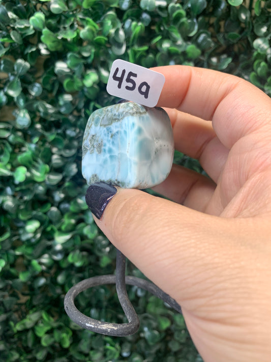 Larimar on stands